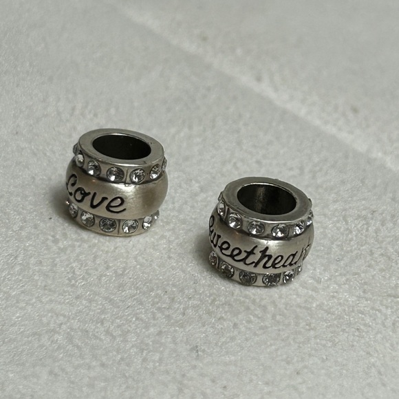 Brighton Love & Sweetheart Beads Brushed Silver Plated Swarovski Crystals 7/16" - Picture 5 of 14